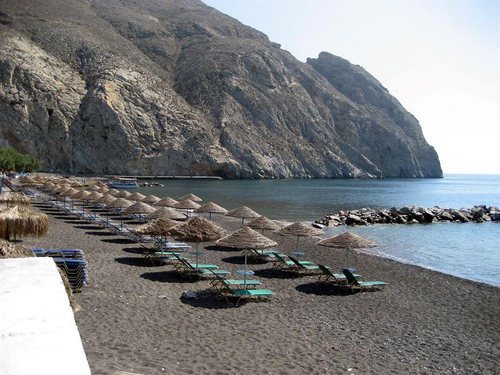 Privee Santorini Hotel เปริสซา ภายนอก รูปภาพ