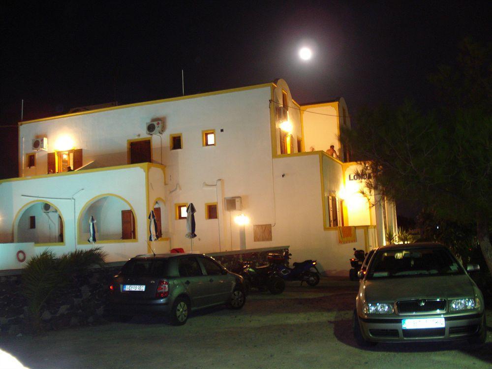 Privee Santorini Hotel เปริสซา ภายนอก รูปภาพ