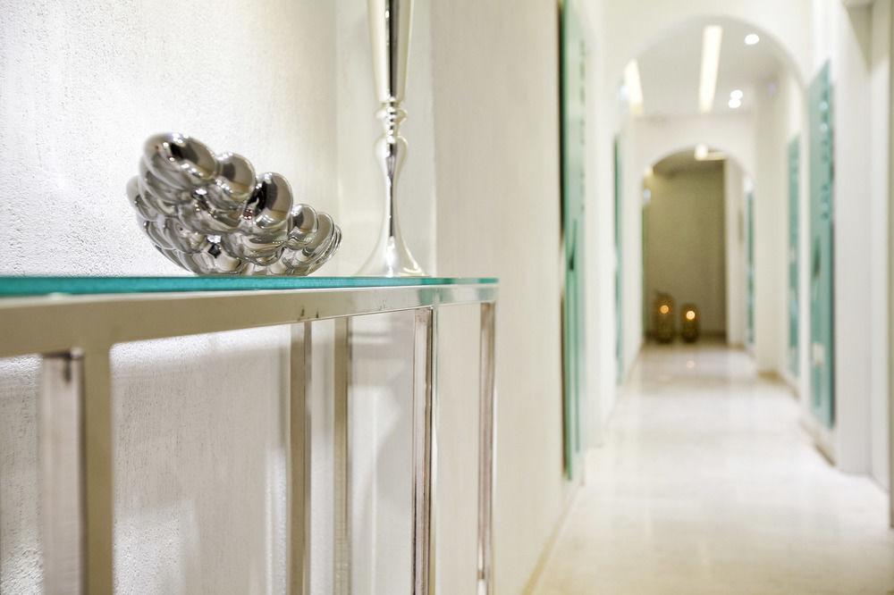 Privee Santorini Hotel เปริสซา ภายนอก รูปภาพ