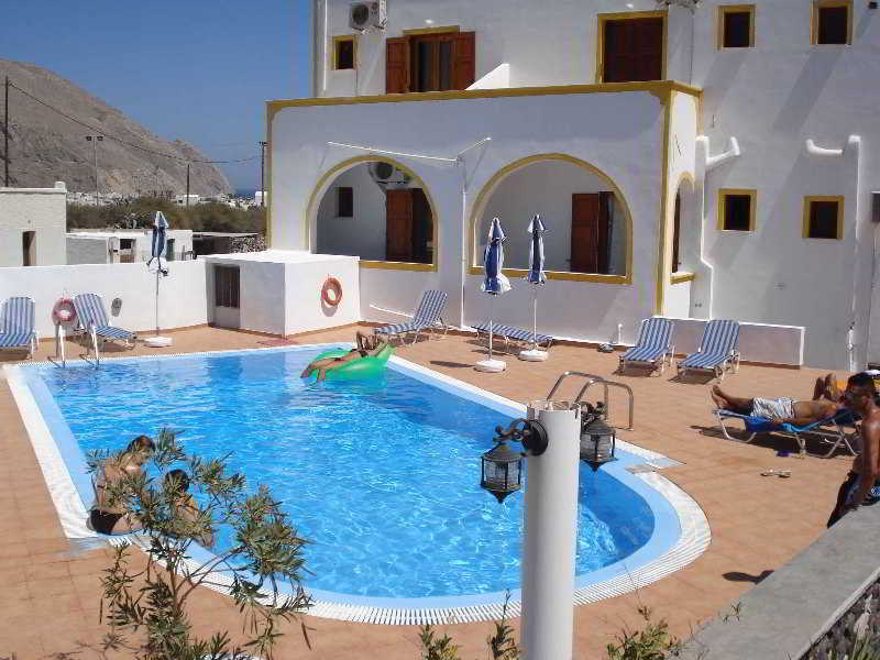 Privee Santorini Hotel เปริสซา ภายนอก รูปภาพ