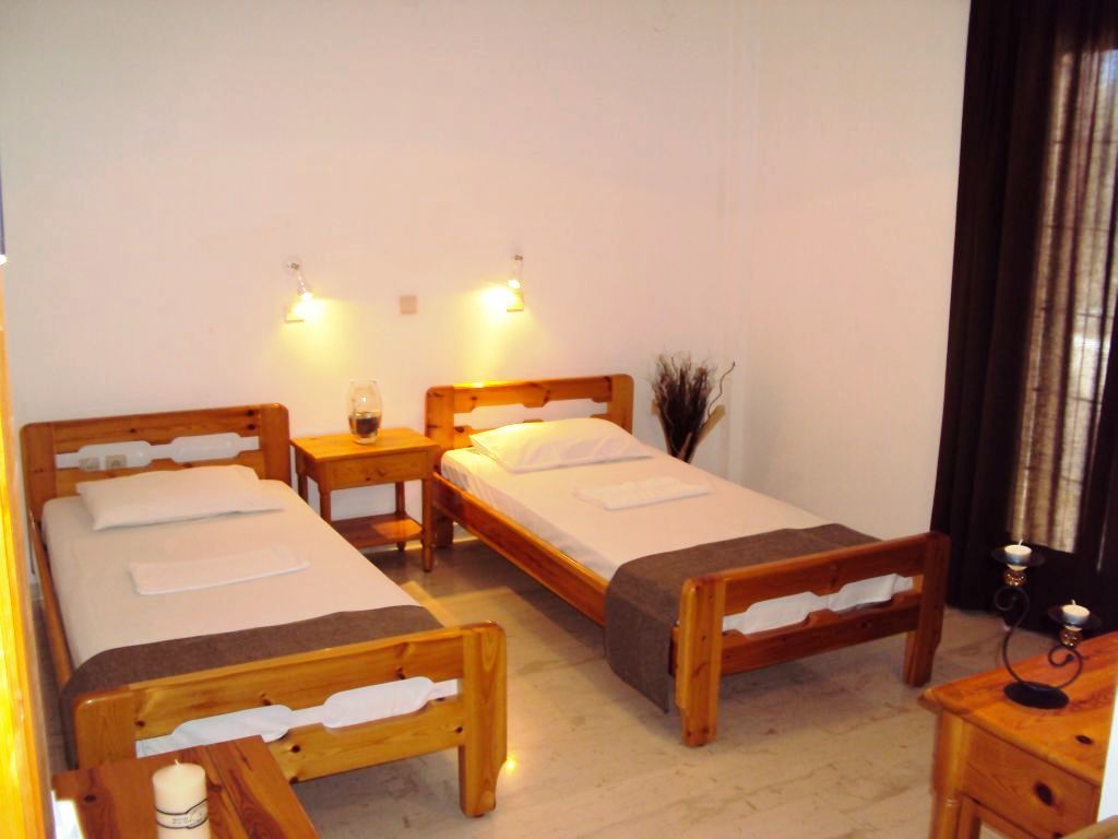 Privee Santorini Hotel เปริสซา ภายนอก รูปภาพ