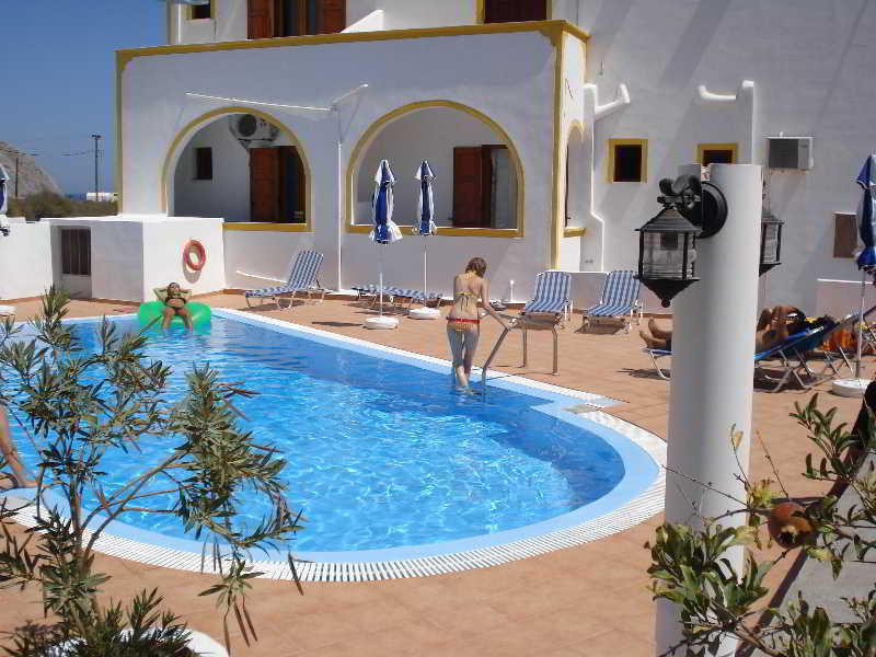 Privee Santorini Hotel เปริสซา ภายนอก รูปภาพ