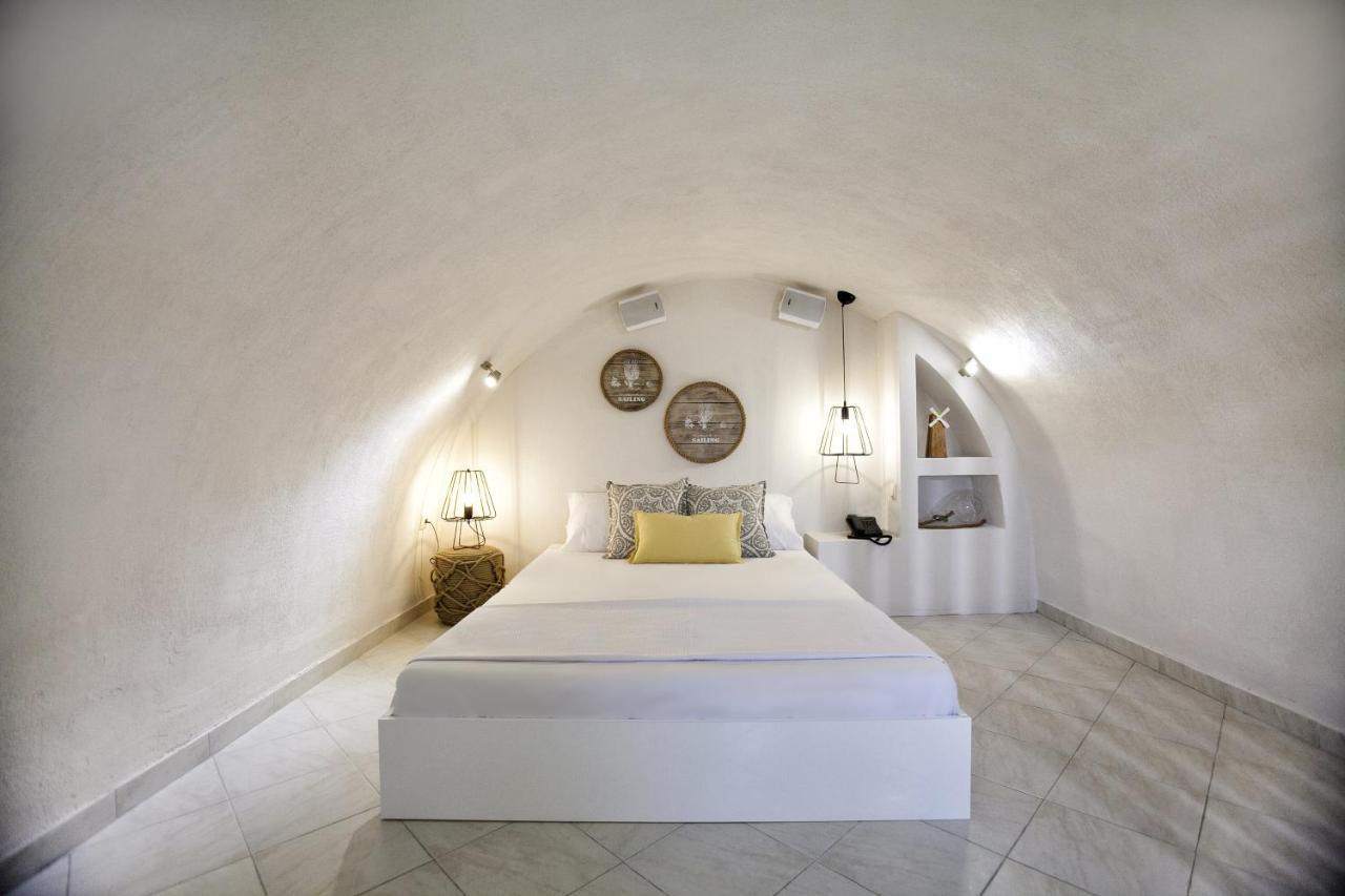 Privee Santorini Hotel เปริสซา ห้อง รูปภาพ